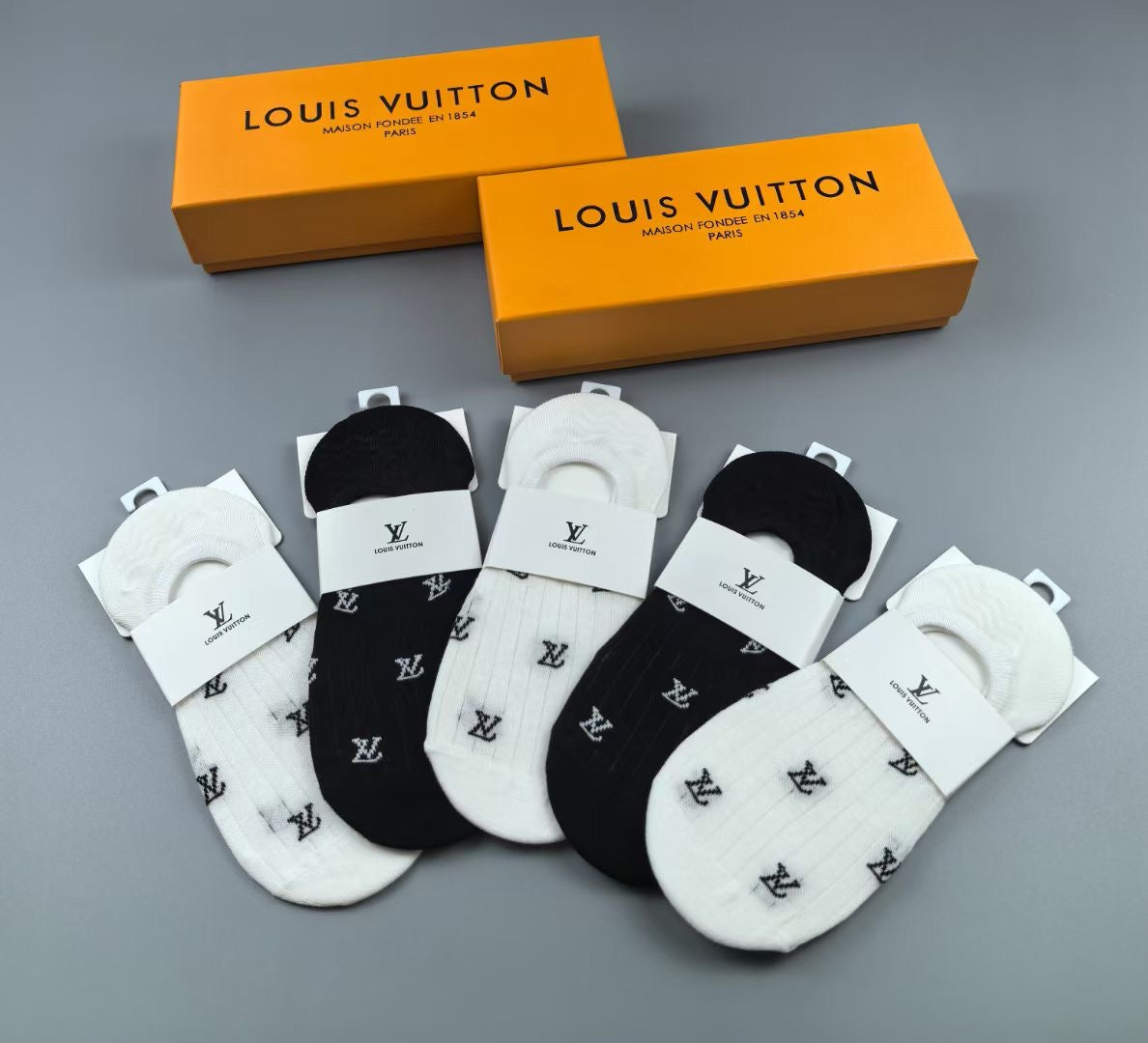 Louis Vuitton Black White Small Repeating Flowers No-Show Socks, image 3
