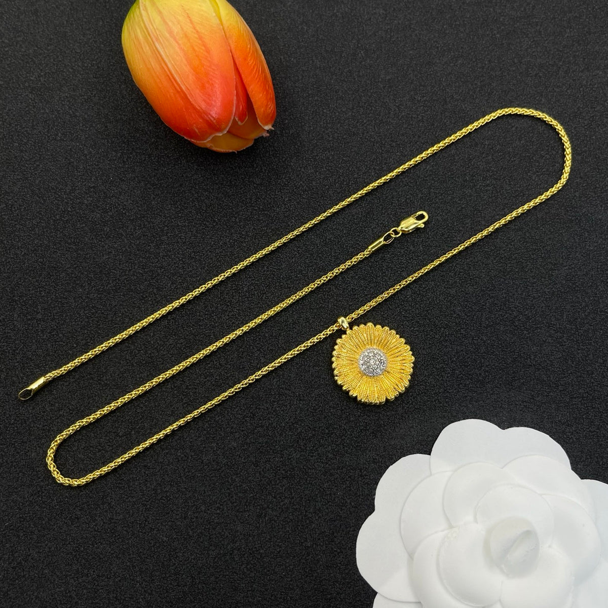 Buccellati sunburst pendant necklace in Gold Tone, detail view 6