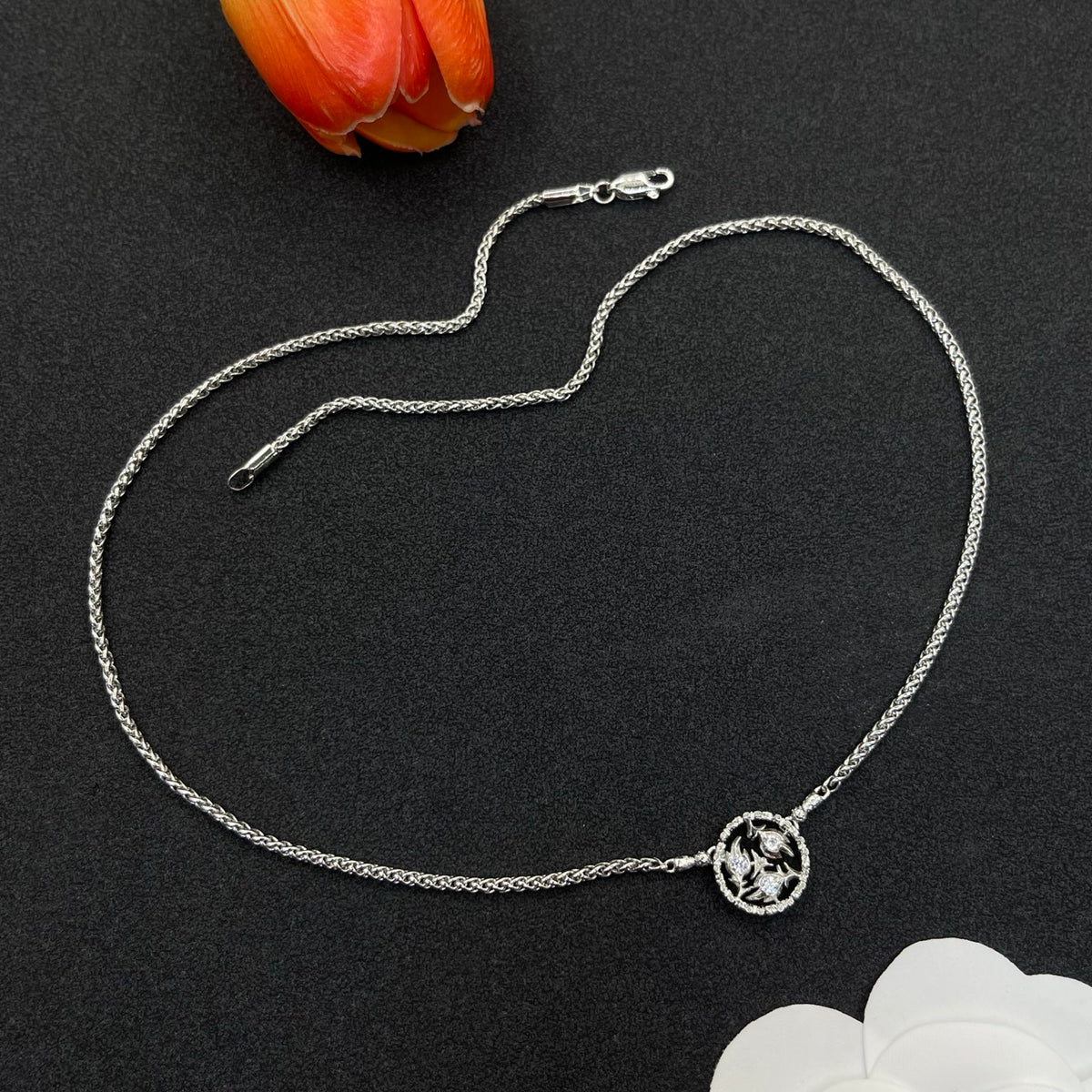 Buccellati round lace medallion necklace in Silver Tone, detail view 5