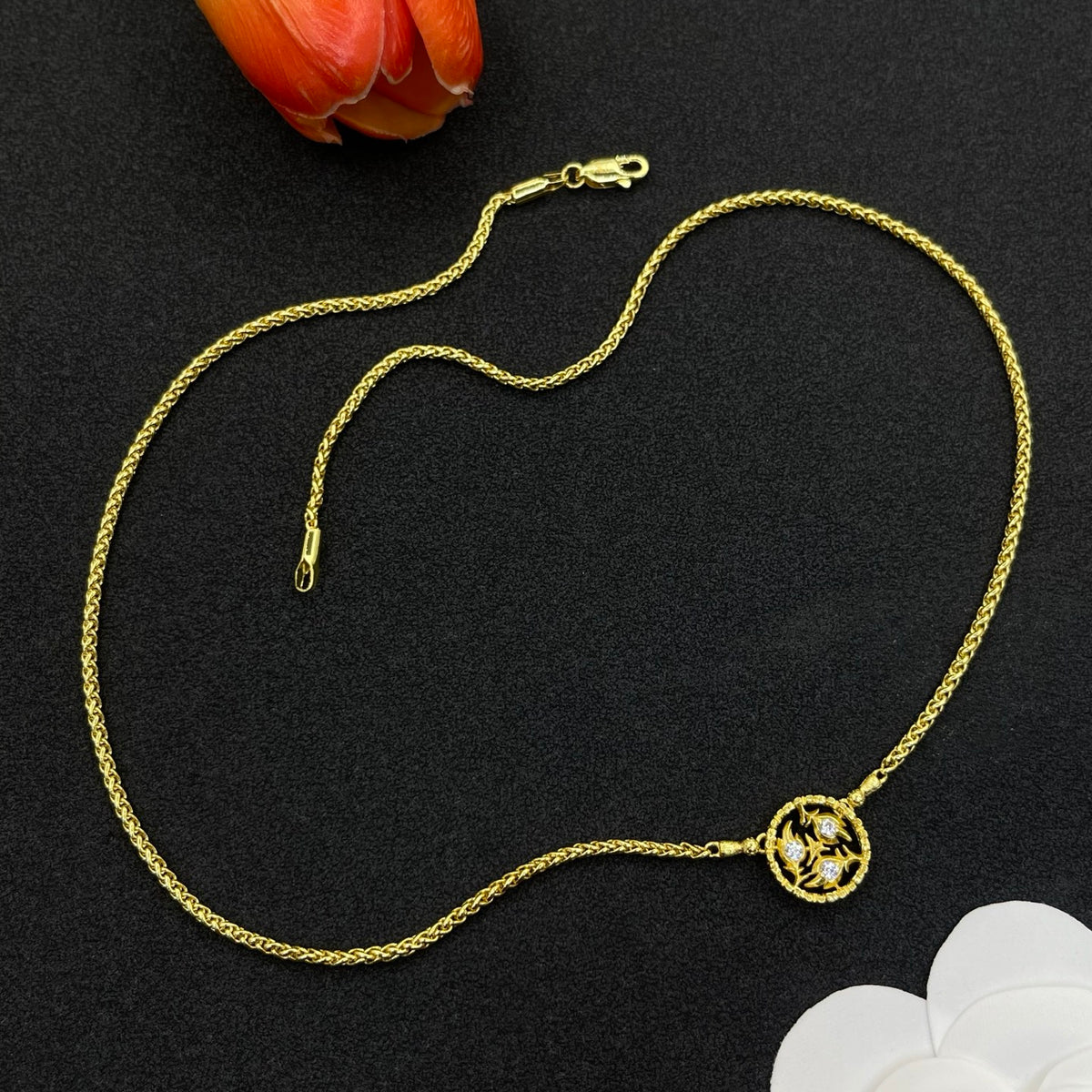 Buccellati round lace medallion necklace in Gold Tone, detail view 13