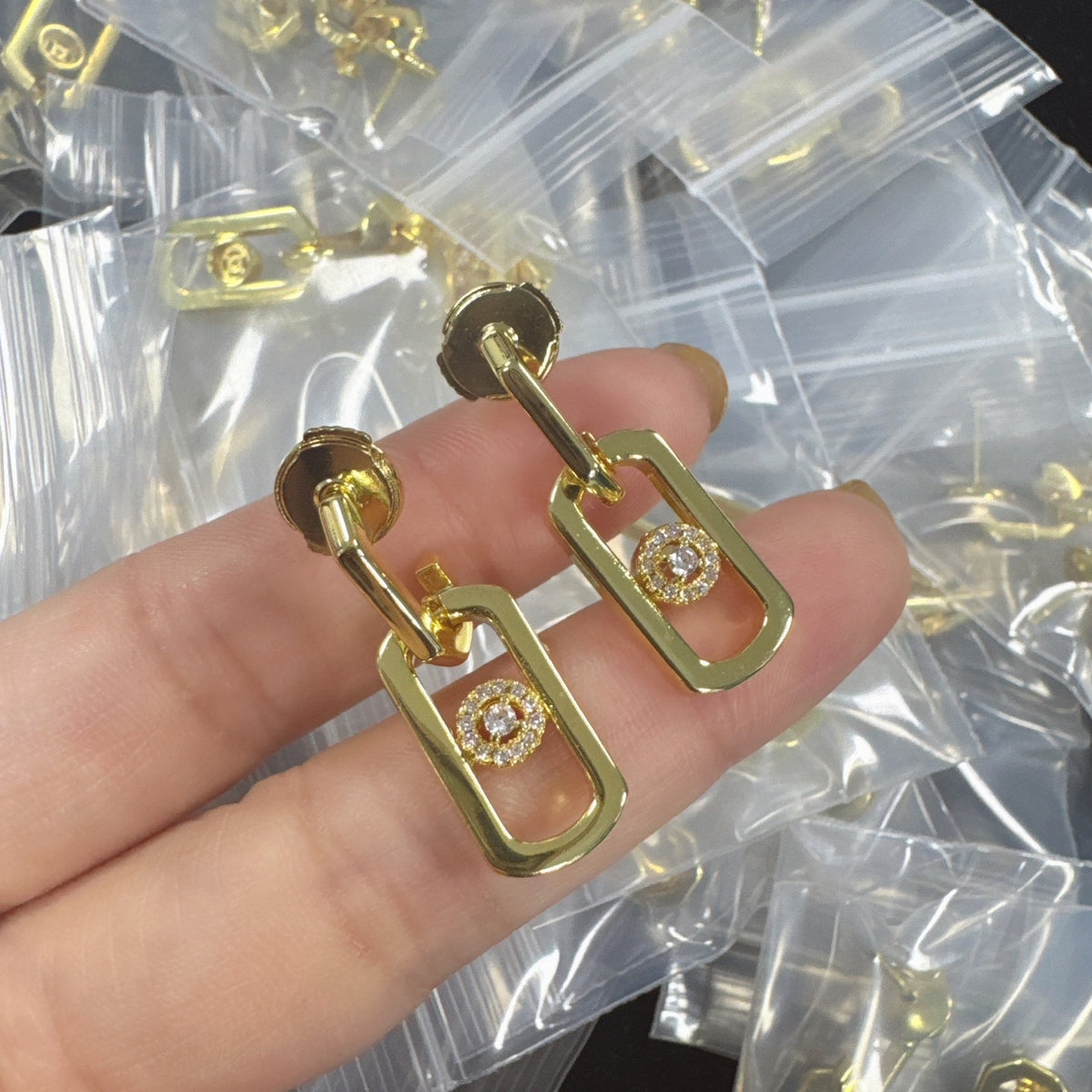 Messika Open Link Crystal Clip earrings in Gold Tone, detail view 3