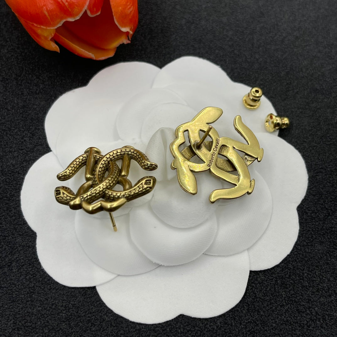 Roberto Cavalli RC monogram stud earrings in Antique Gold Tone, detail view 4