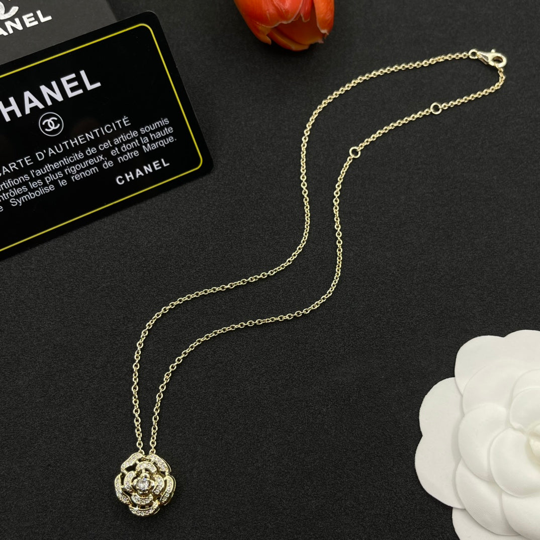 Chanel style necklaces - product photo 3