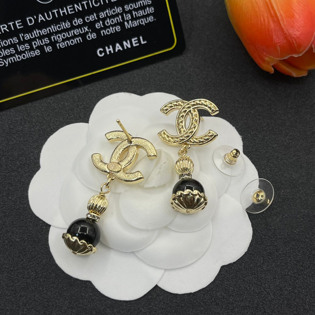Chanel style earrings - product photo 4