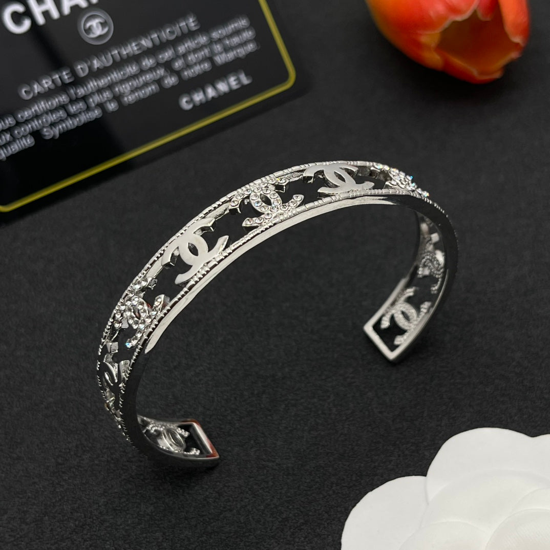Chanel style bracelets - product photo 3