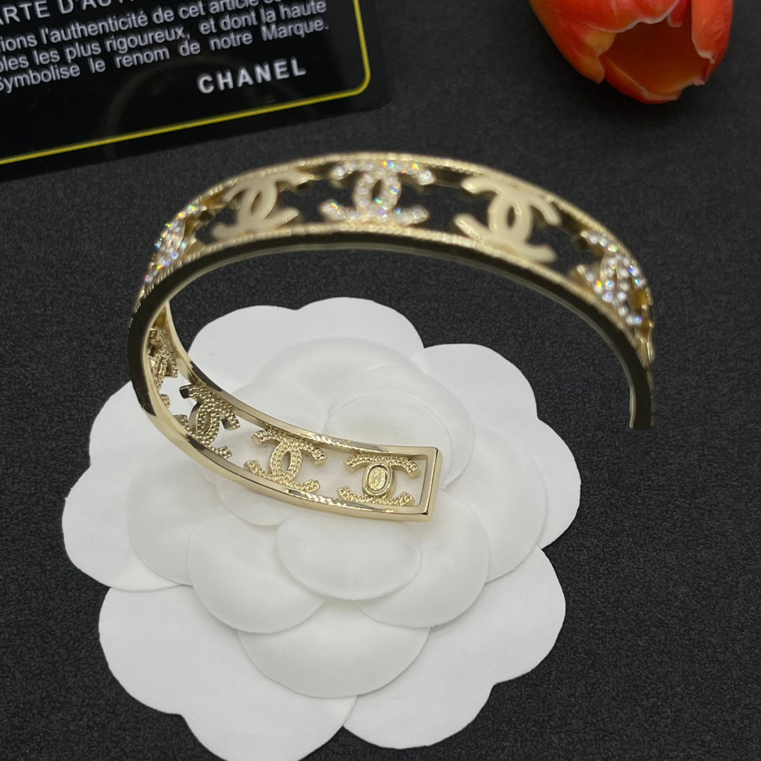 Chanel style bracelets - product photo 7