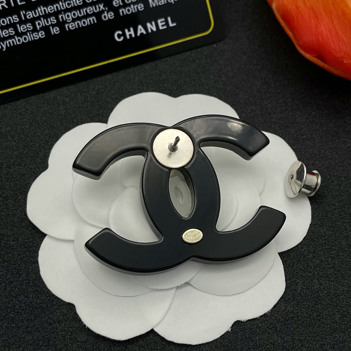 Chanel style brooches - product photo 6