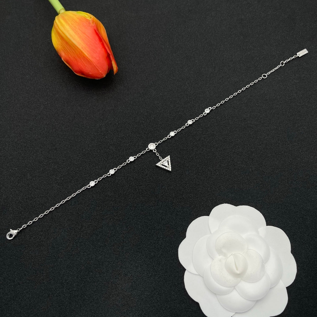 Messika Triangle Drop Chain bracelet in Silver Tone, detail view 10