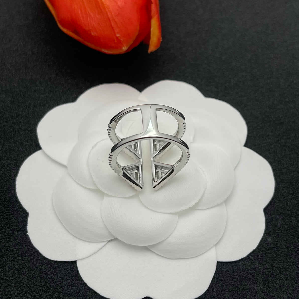 Messika Double Triangle Statement ring in Silver Tone, detail view 14