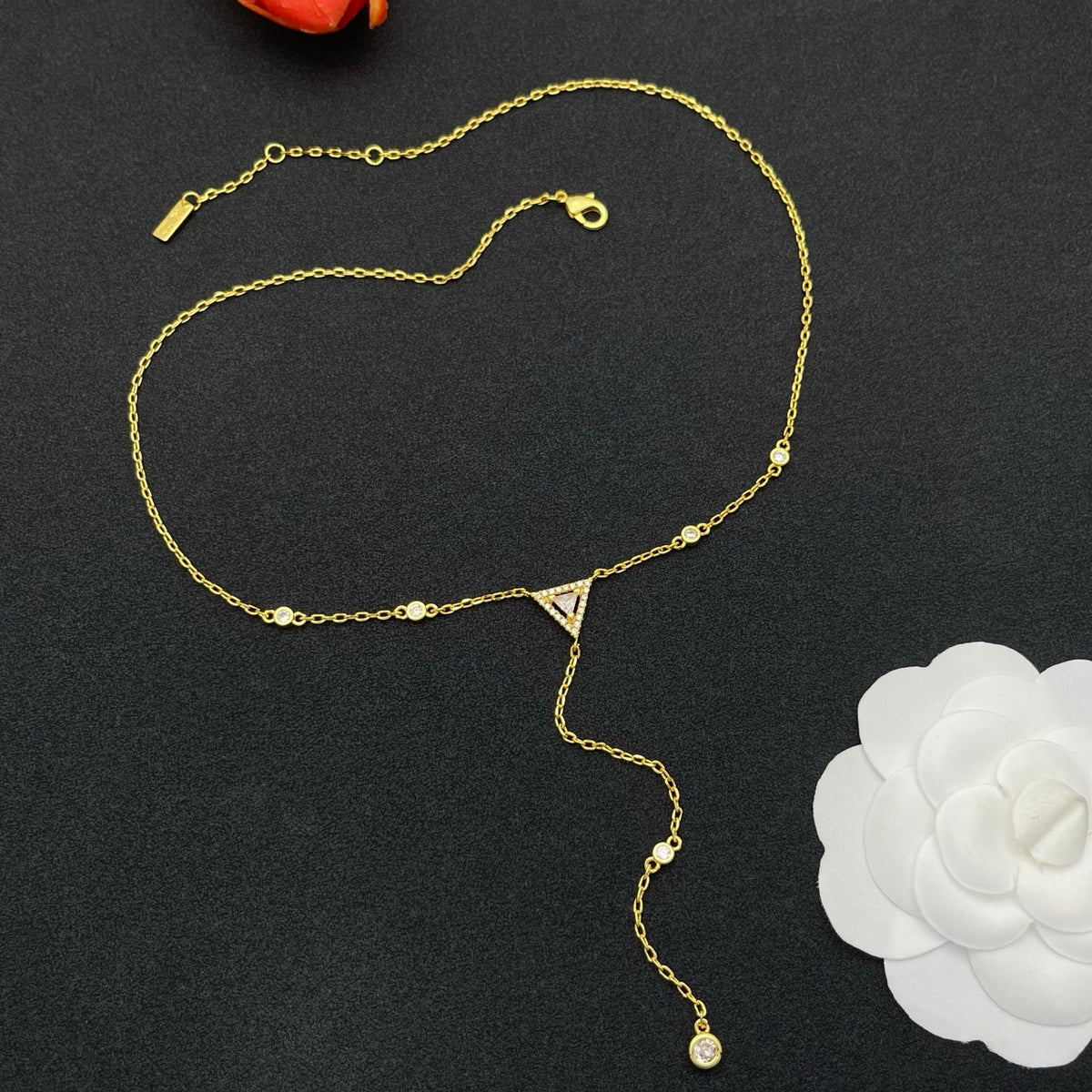 Messika Triangle Y-Drop necklace in Gold Tone, detail view 2