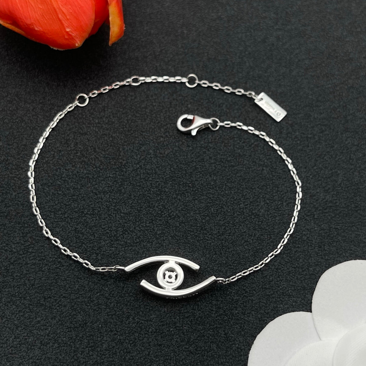 Messika Mini Eye Chain bracelet in Silver Tone, detail view 6