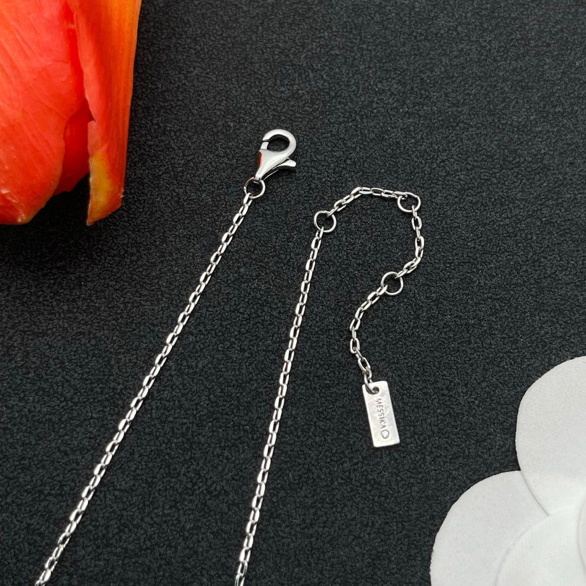 Messika Mini Eye Chain bracelet in Silver Tone, detail view 4