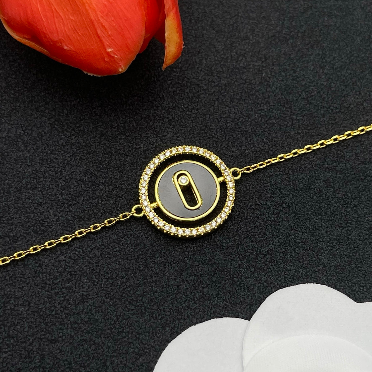Messika Oval Enamel Bar Chain bracelet in Gold & Black, detail view 18