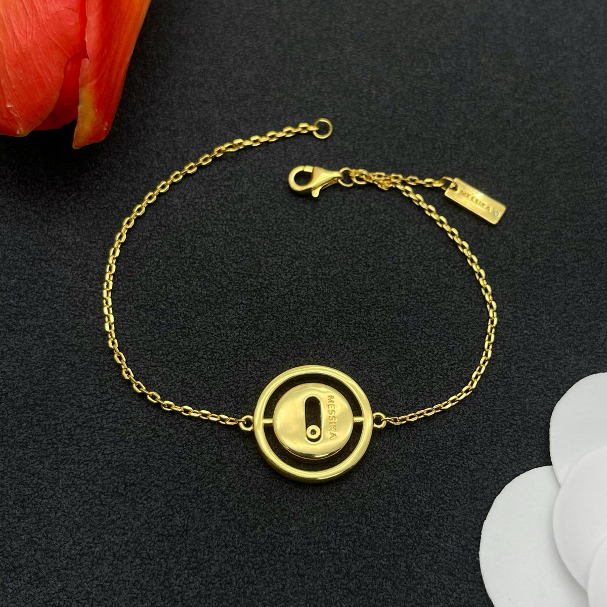 Messika Oval Enamel Bar Chain bracelet in Gold & White, detail view 6