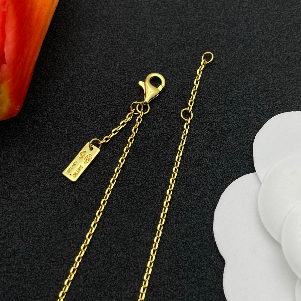 Messika Oval Enamel Bar Chain bracelet in Gold & White, detail view 4