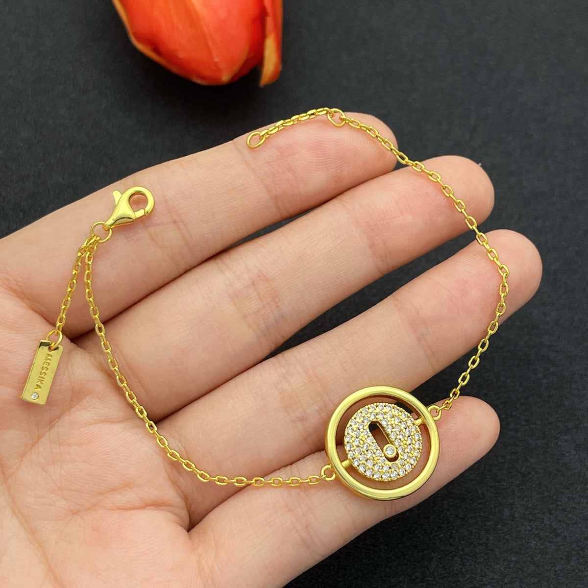 Messika Open Circle Bar Chain bracelet in Gold Tone, detail view 9
