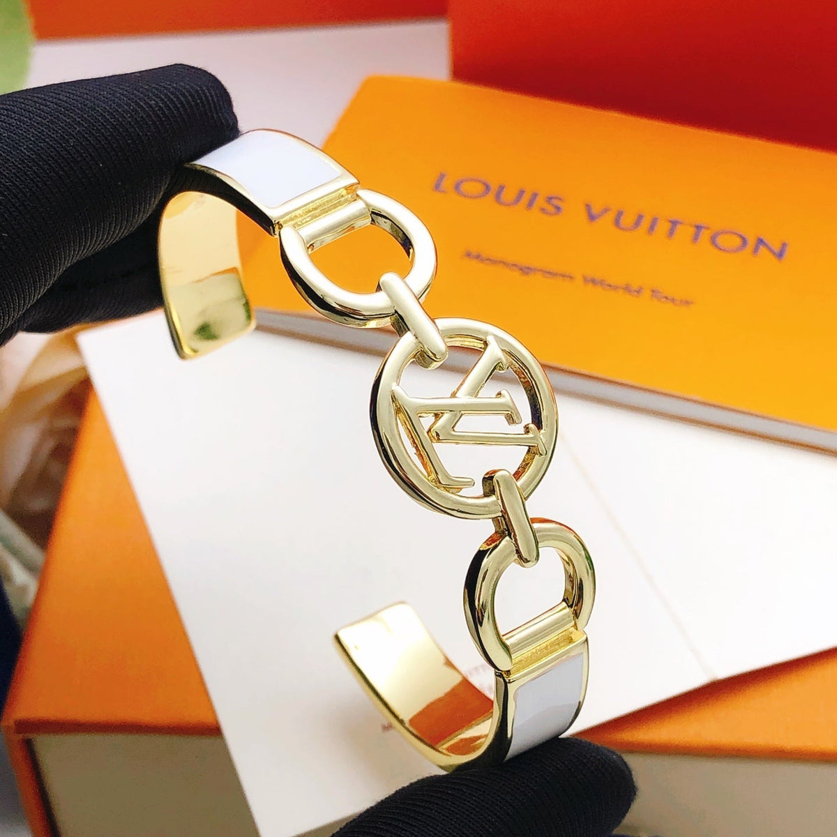 Louis Vuitton White Bangle - image 5