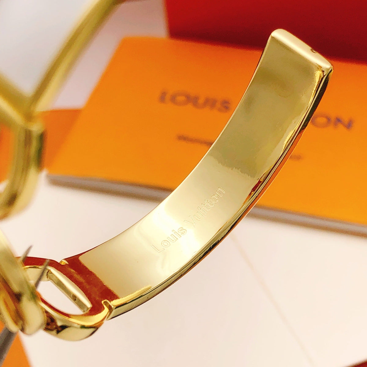 Louis Vuitton White Bangle - image 6