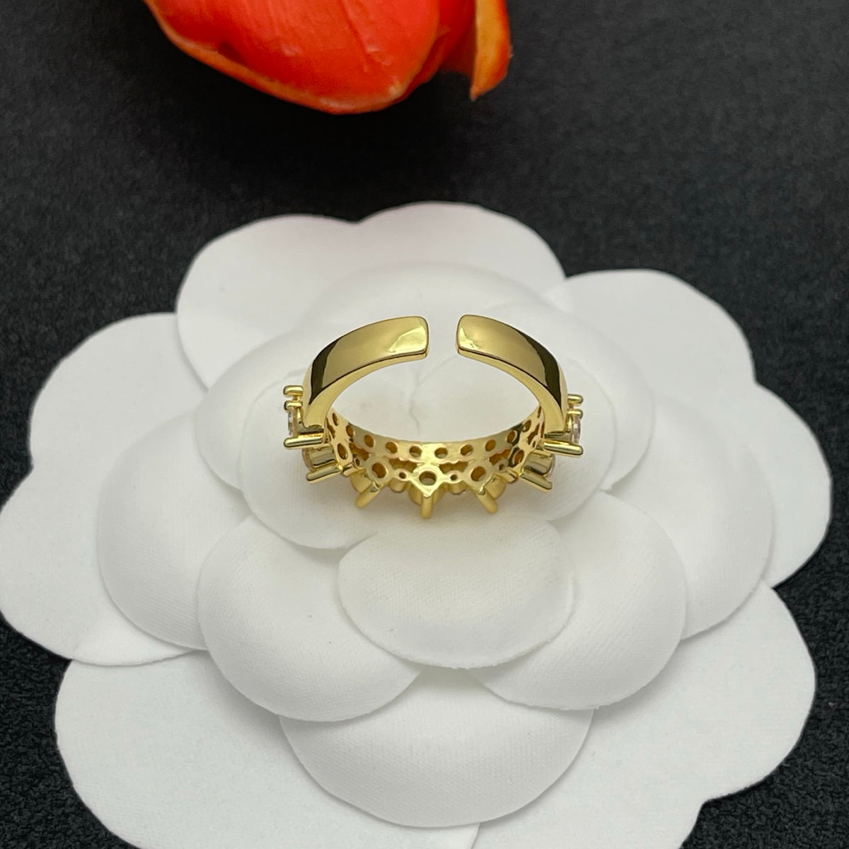 Sif Jakobs crystal crown tiara ring in Gold Tone, detail view 14