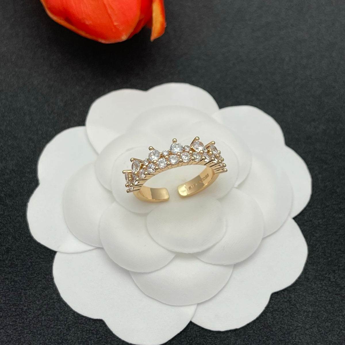 Sif Jakobs crystal crown tiara ring in Rose Gold Tone, detail view 2