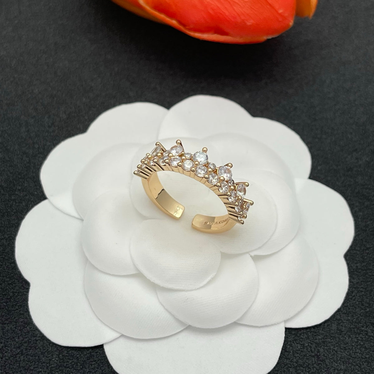 Sif Jakobs crystal crown tiara ring in Rose Gold Tone, detail view 3