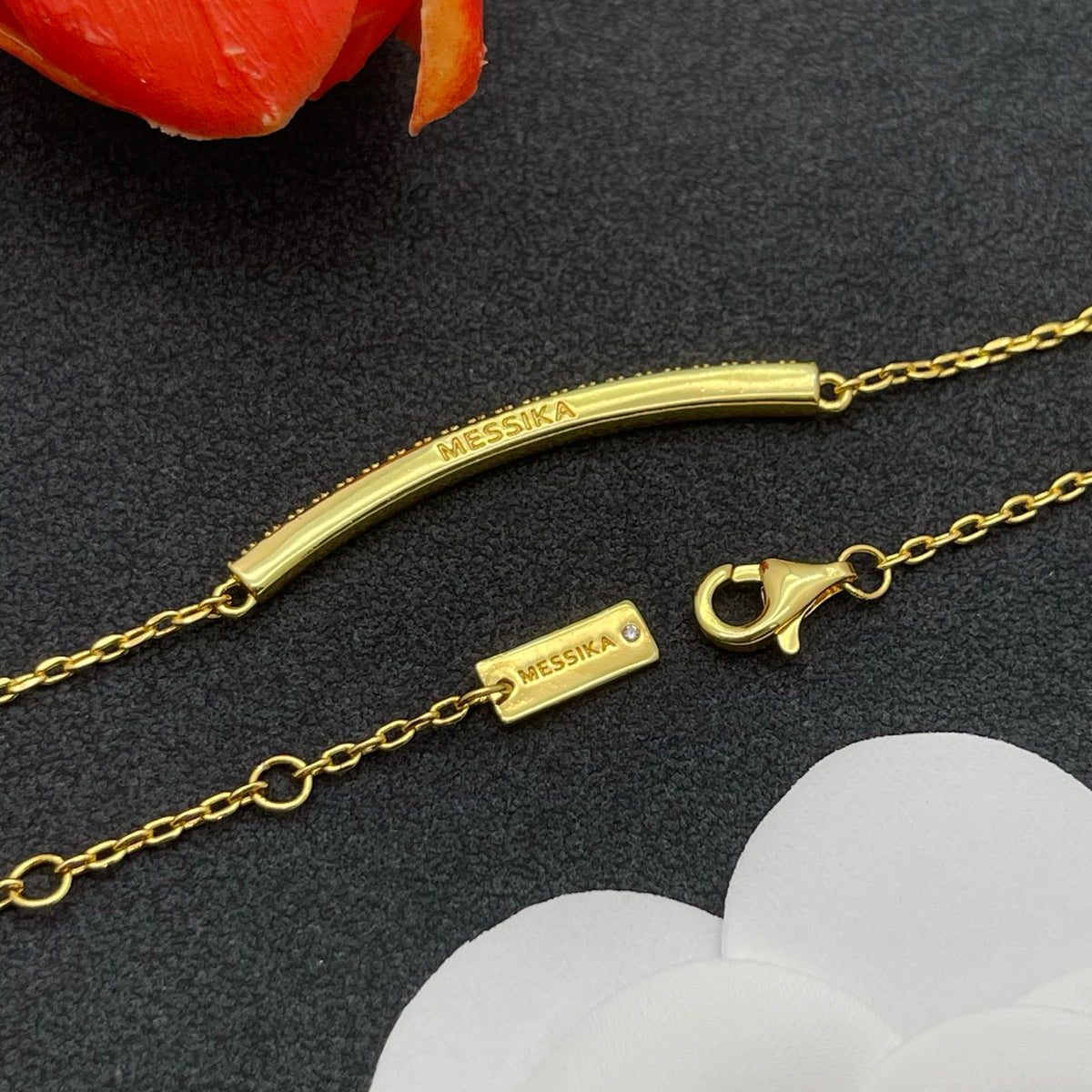 Messika Slim Bar Chain bracelet in Gold Tone, detail view 7
