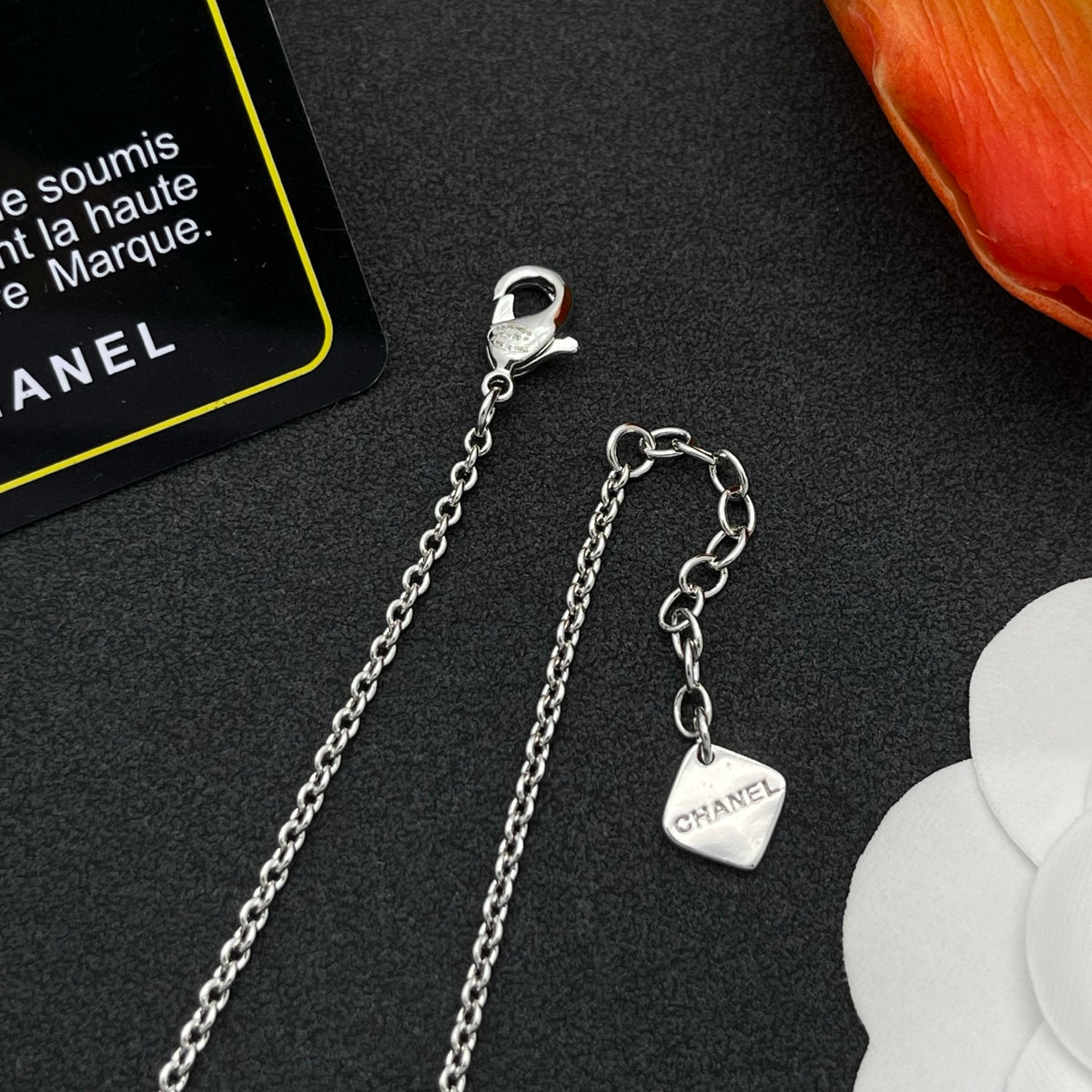 Chanel style bracelets - product photo 4