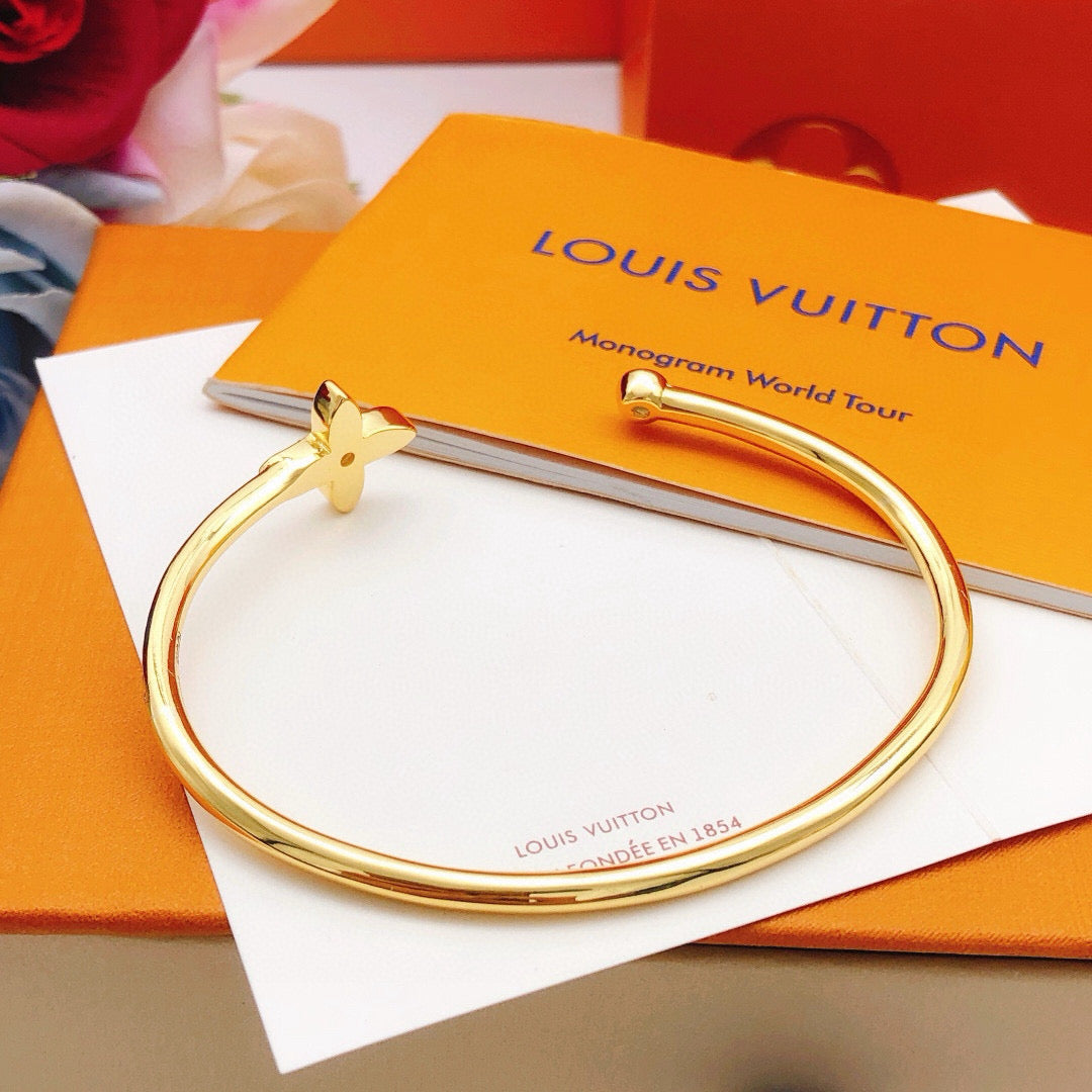 Louis Vuitton Bangle - image 5
