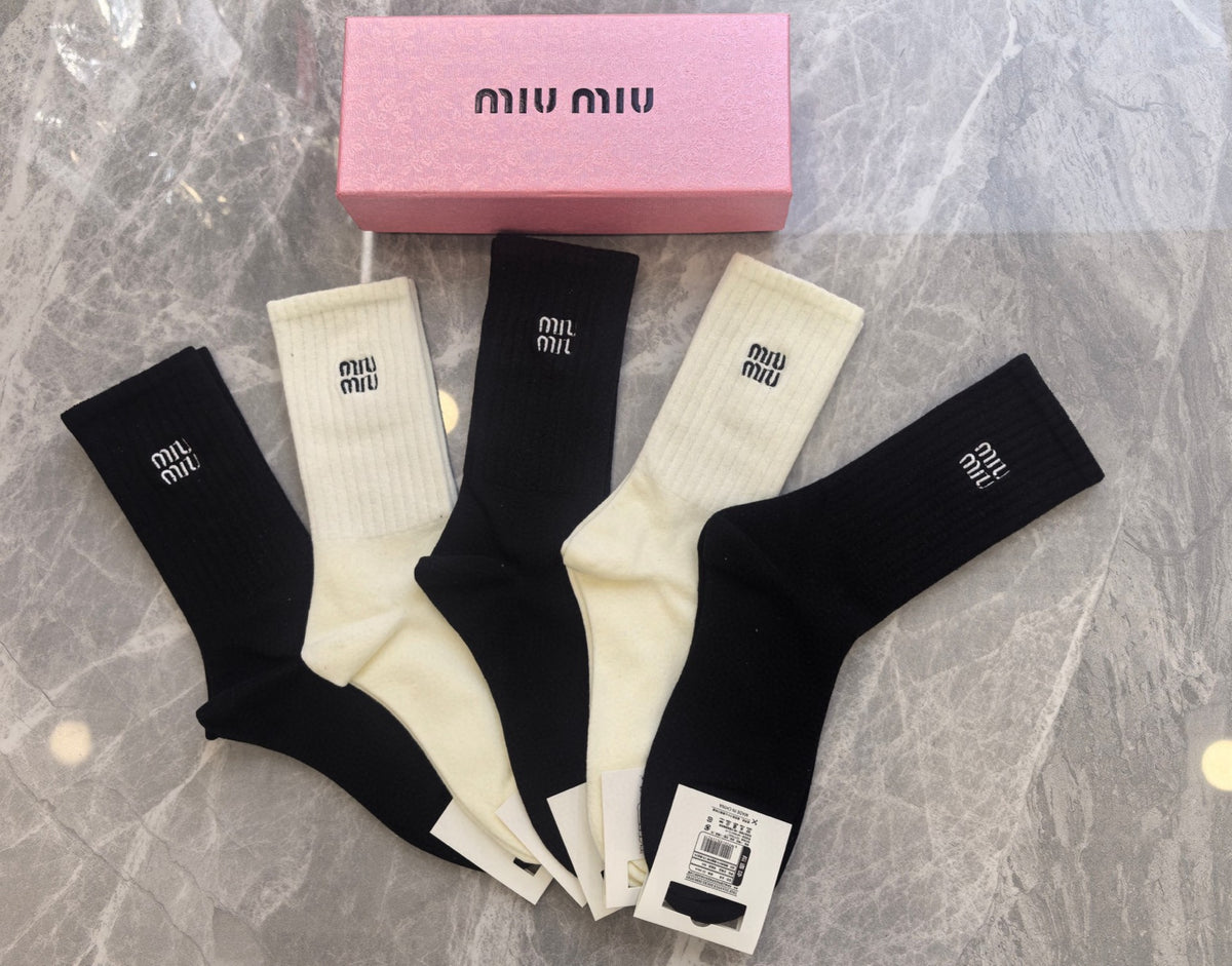Miu Miu Black Cream Plain Fine Cuff Letters Ankle Socks, image 2