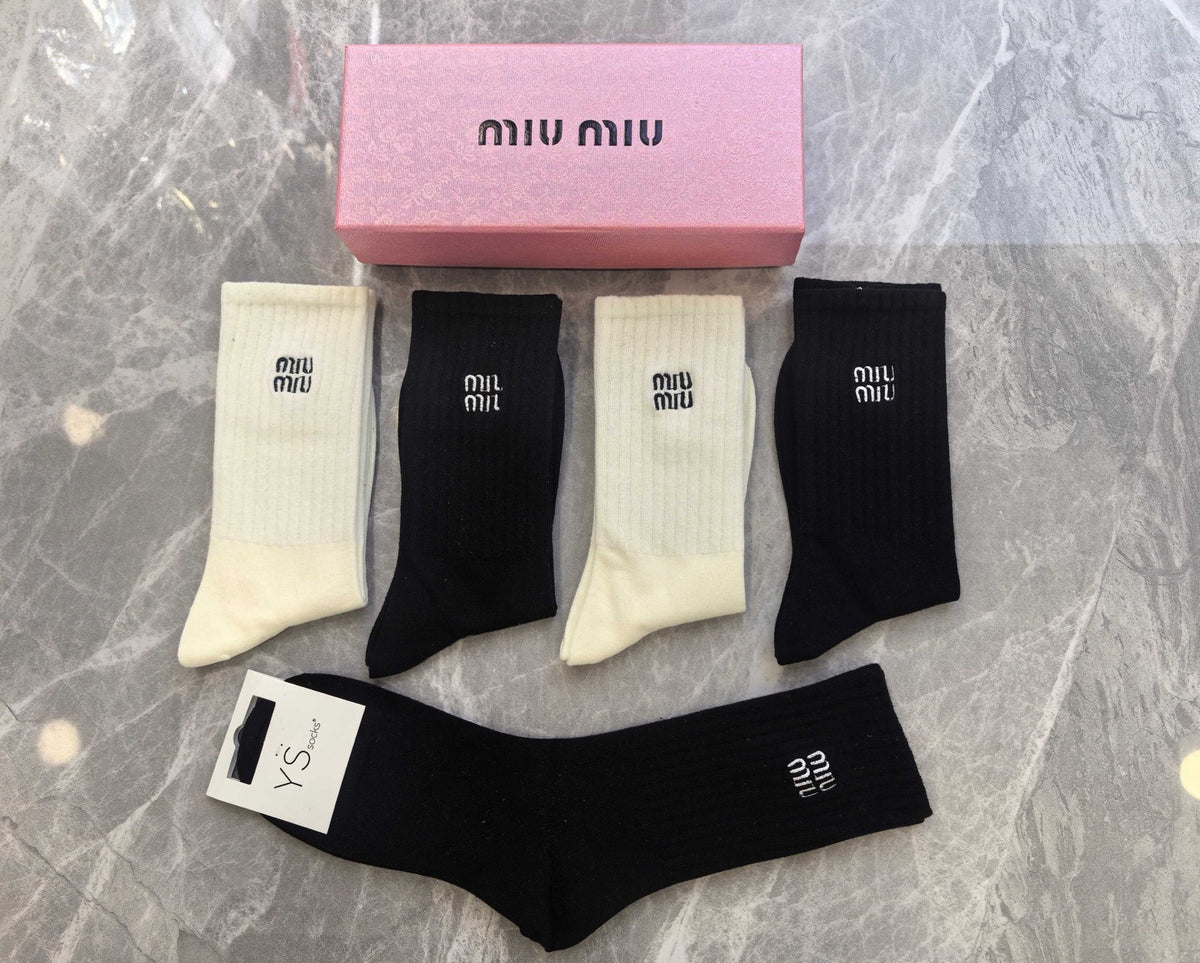Miu Miu Black Cream Plain Fine Cuff Letters Ankle Socks, image 1