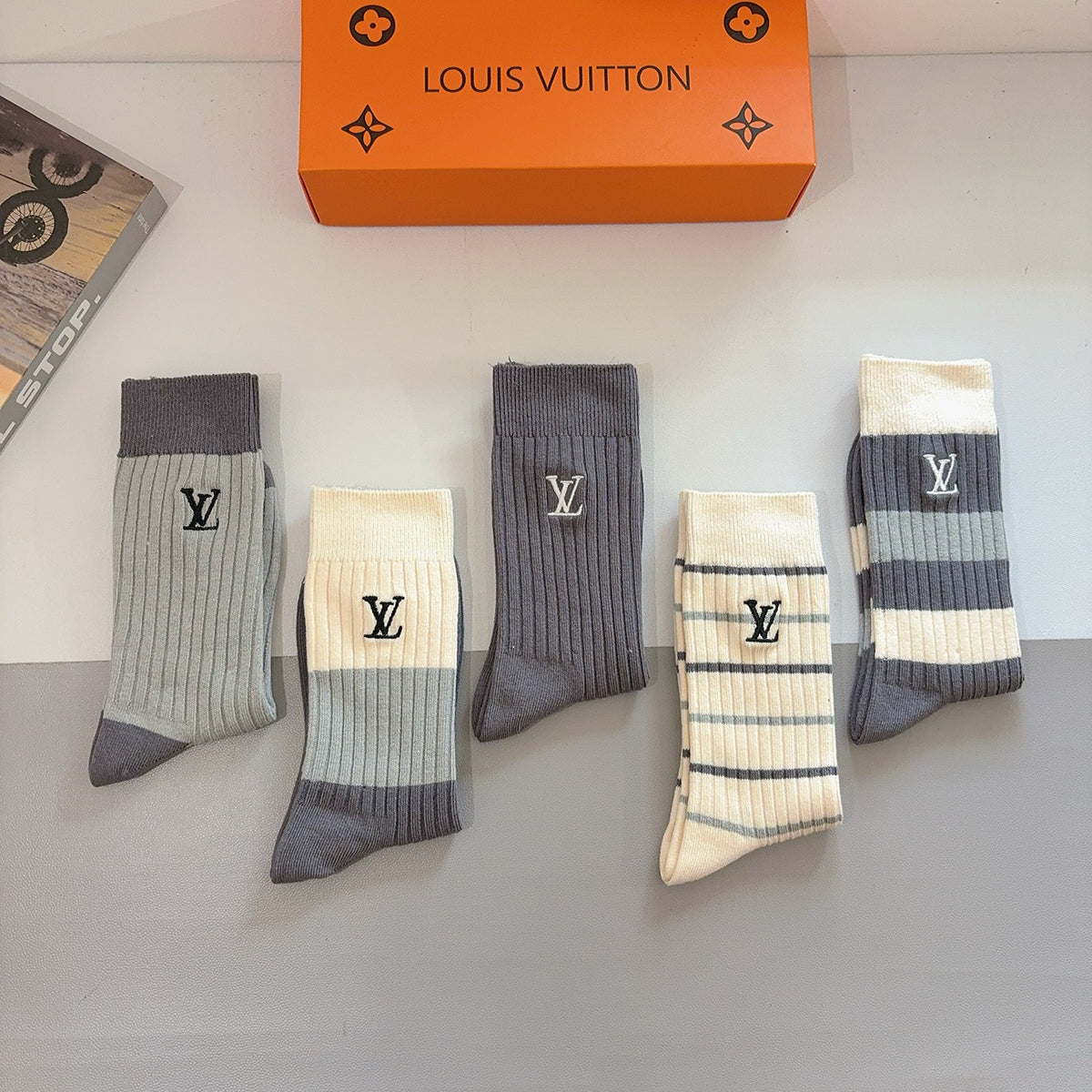 Louis Vuitton Neutral Broad Stripe Cuffs Crew Socks, image 9