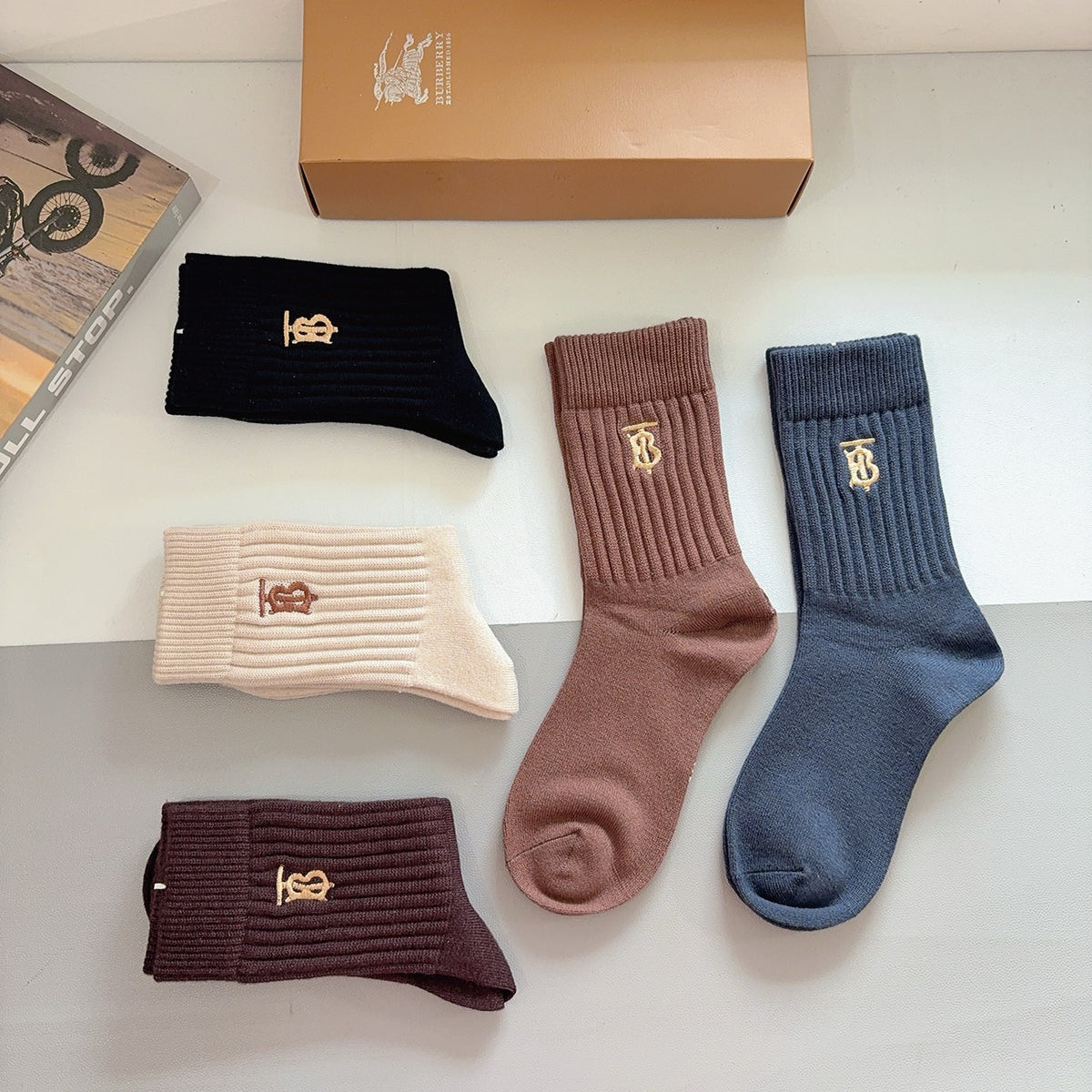 Burberry Brown Black Cream Blue Ribbed Cuffs Crew Socks, image 6