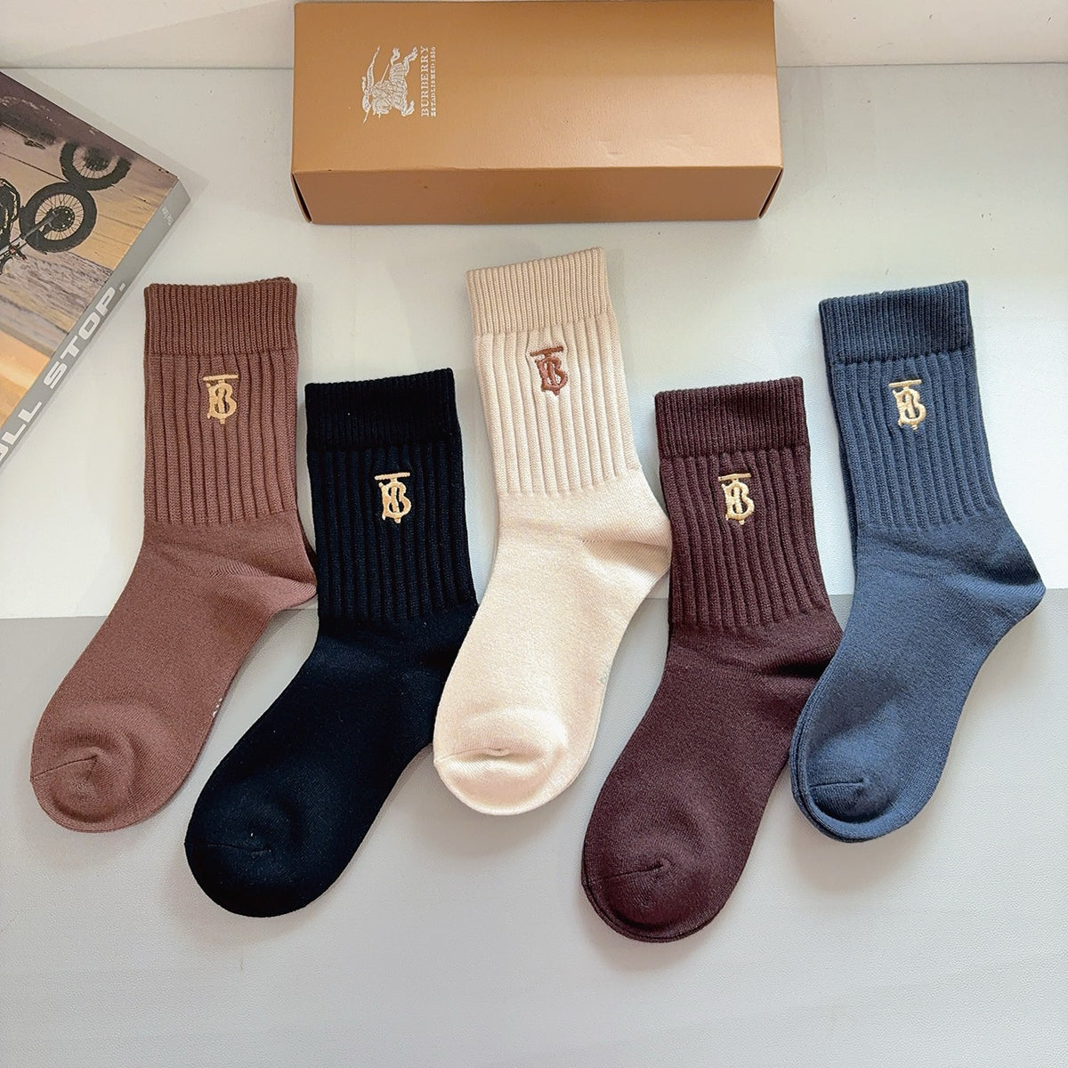 Burberry Brown Black Cream Blue Ribbed Cuffs Crew Socks, image 8
