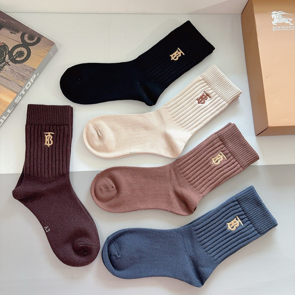 Burberry Brown Black Cream Blue Ribbed Cuffs Crew Socks, image 7