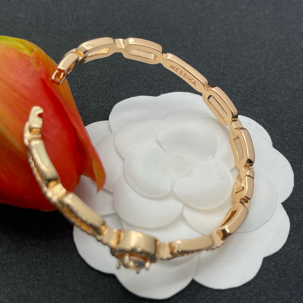 Messika Halo Link Chain bracelet in Rose Gold Tone, detail view 7