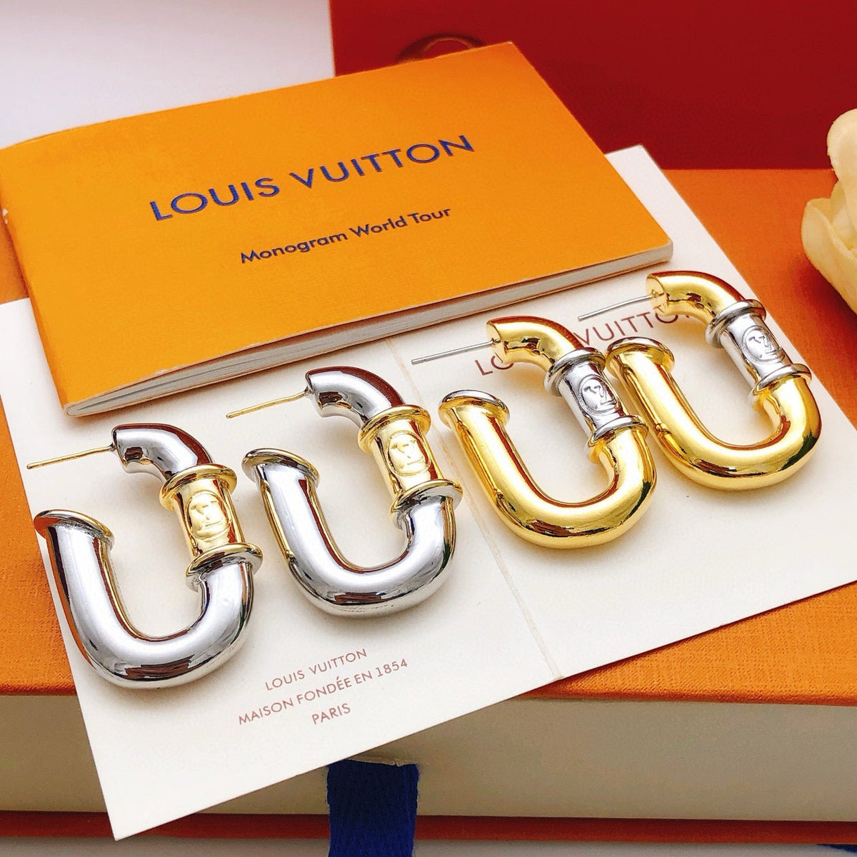 Louis Vuitton Silver-Tone Fashion Accessory – Style 05 - image 5