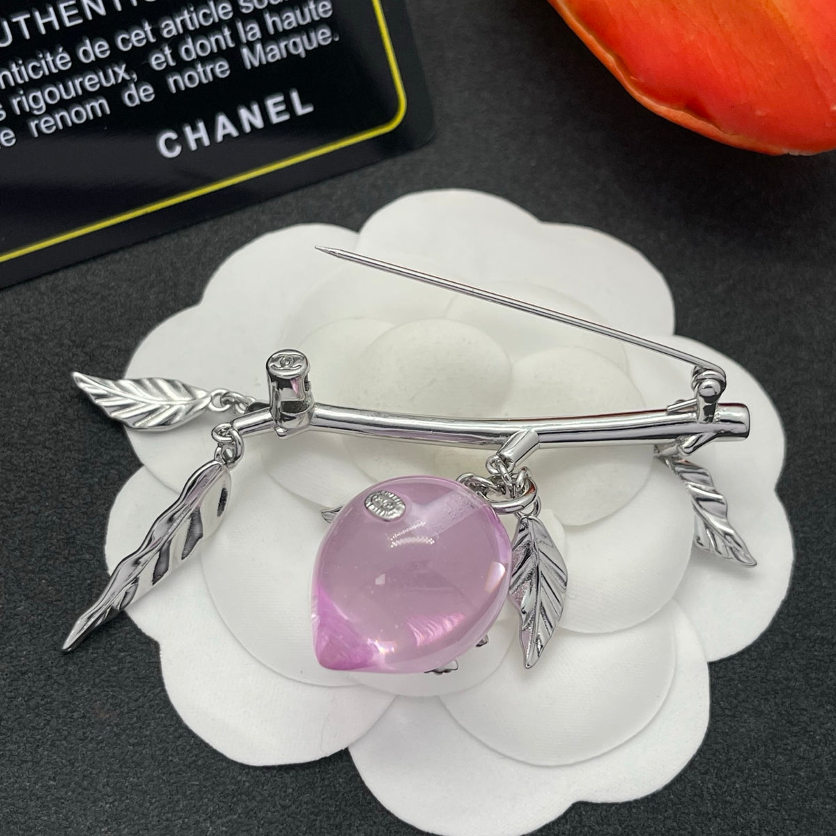 Chanel style brooches - product photo 6