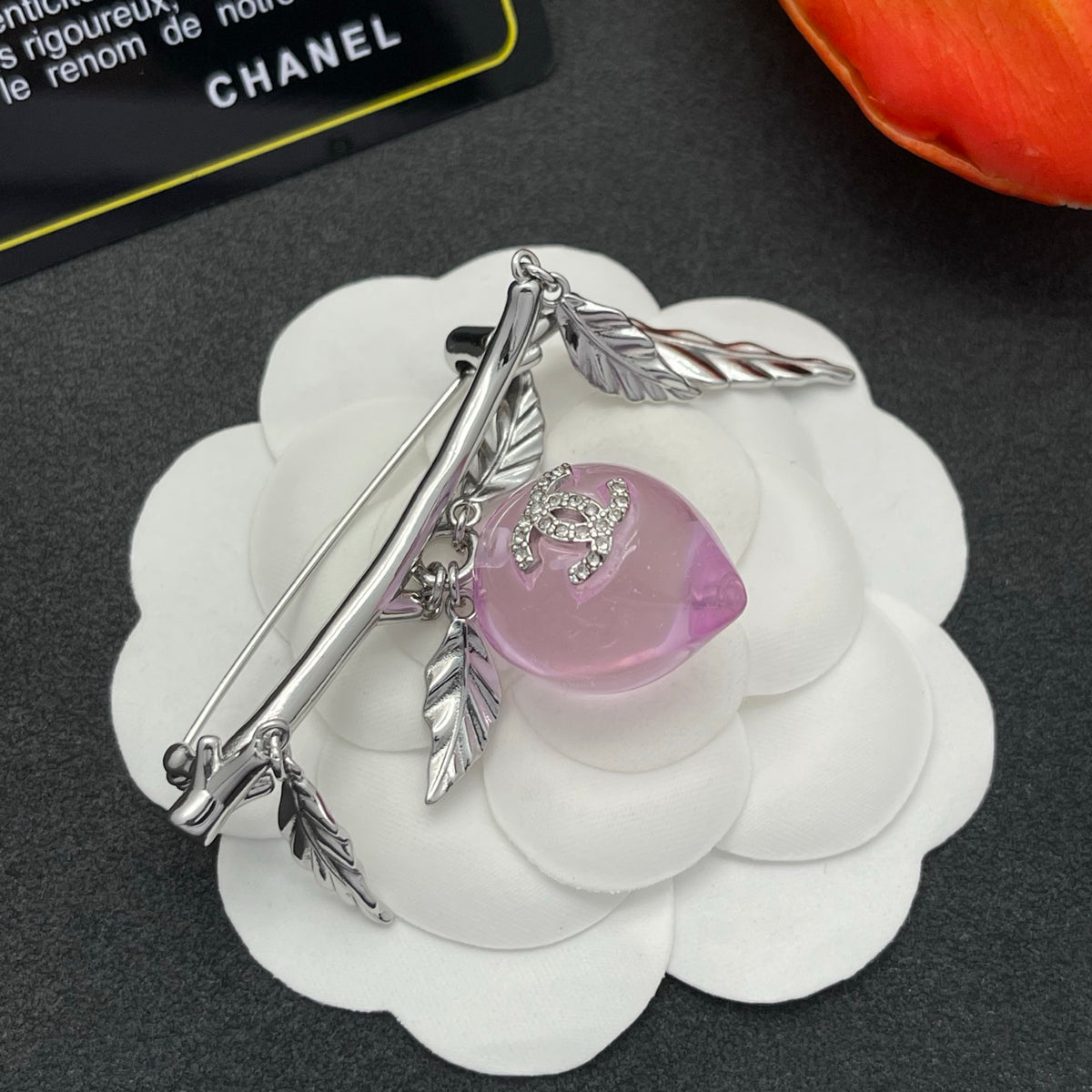 Chanel style brooches - product photo 3