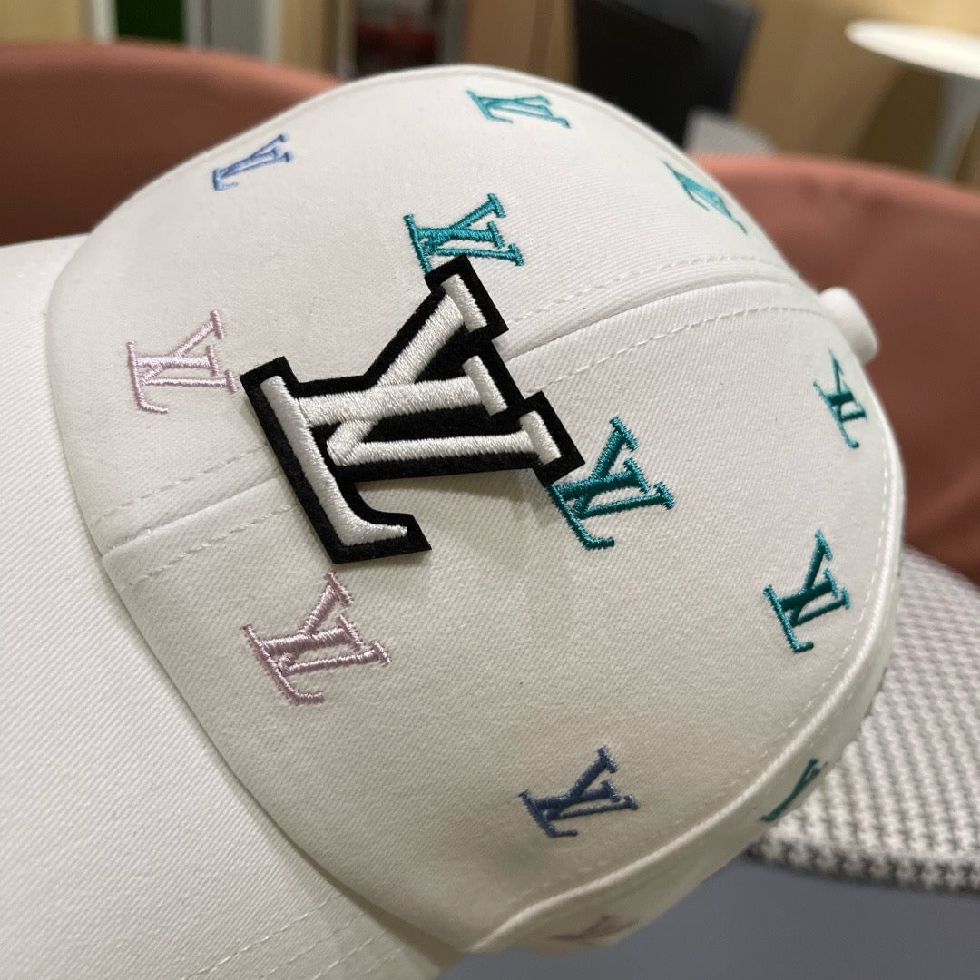 Louis Vuitton Embroidered Reversible Bucket Hat - image 7