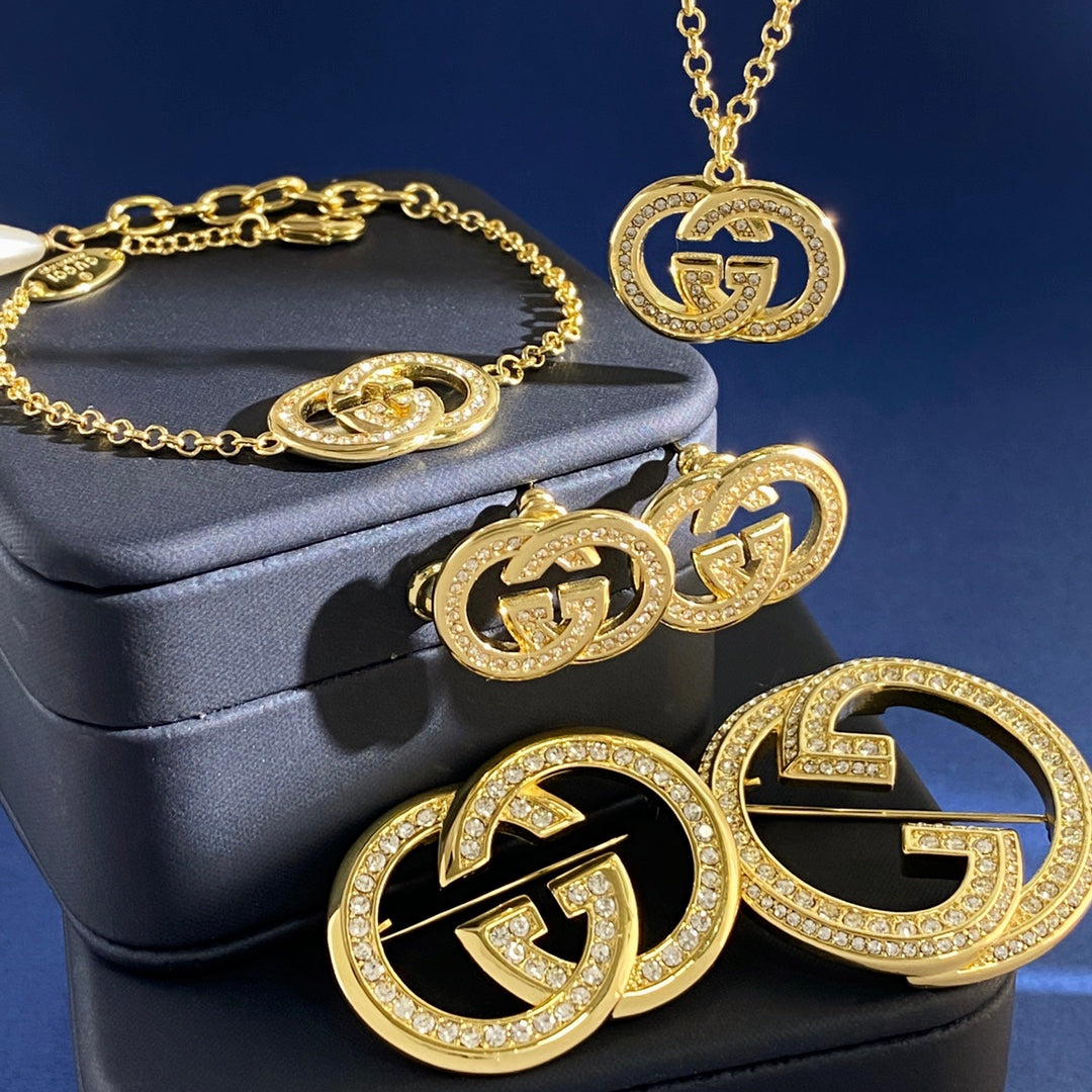 Gucci Double G Pearl Crystal Gold-Tone Jewelry Set - image 9