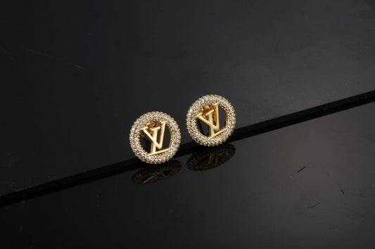 Louis Vuitton Twig Letter Brooch – Style 03 - image 1