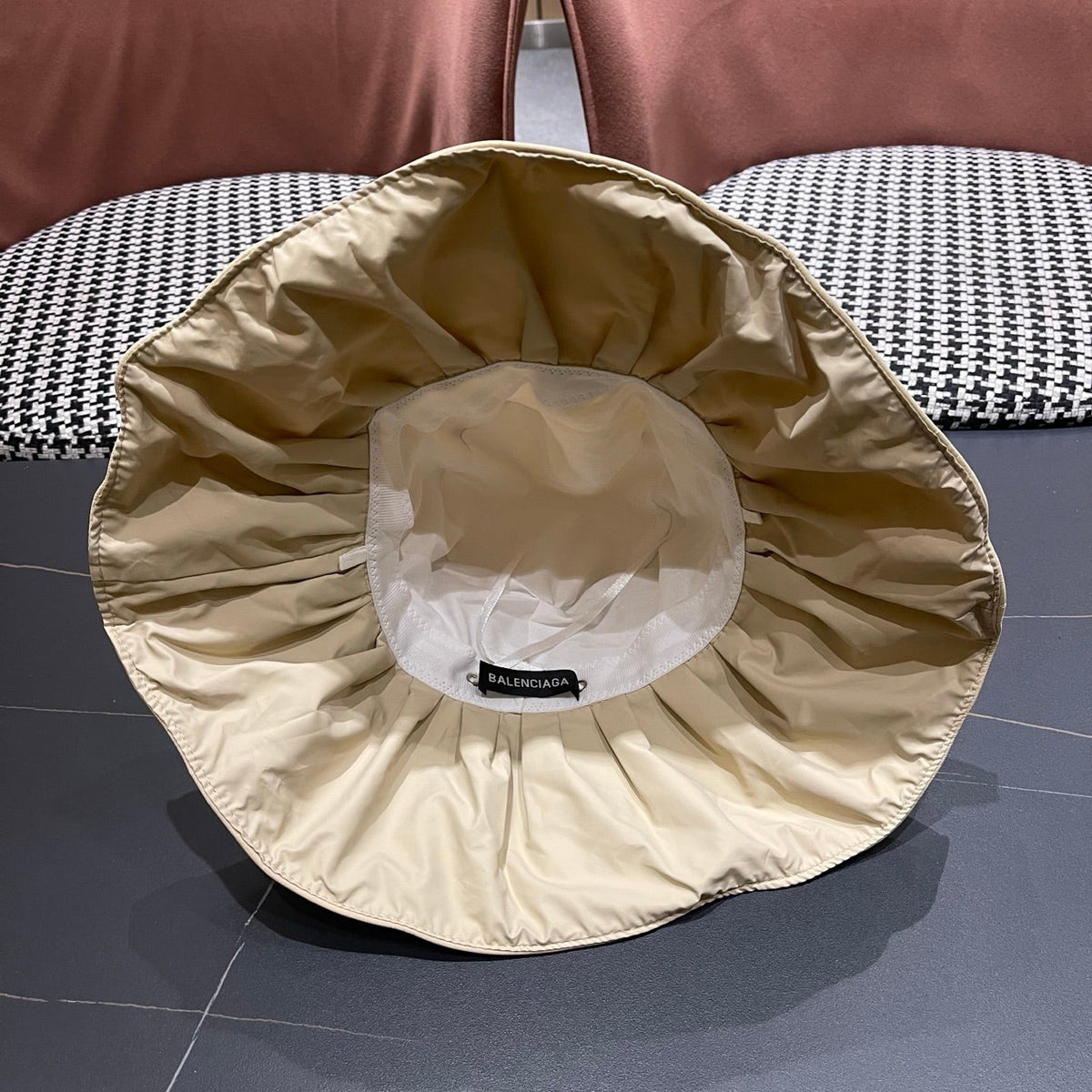 Balenciaga Bucket Hat - image 11