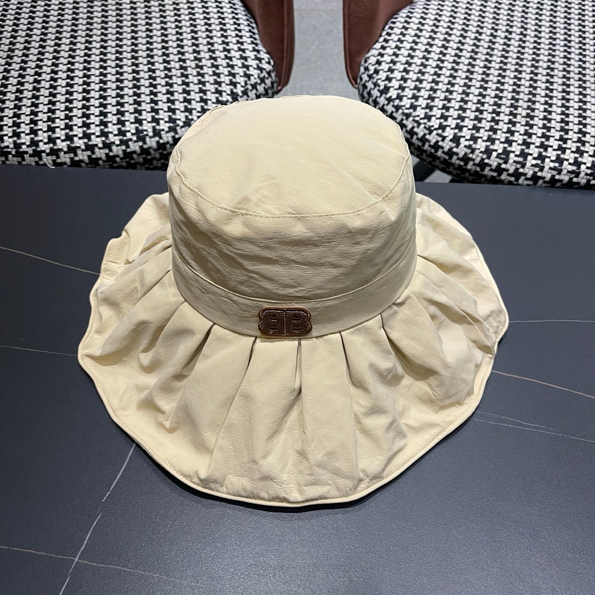 Balenciaga Bucket Hat - image 5