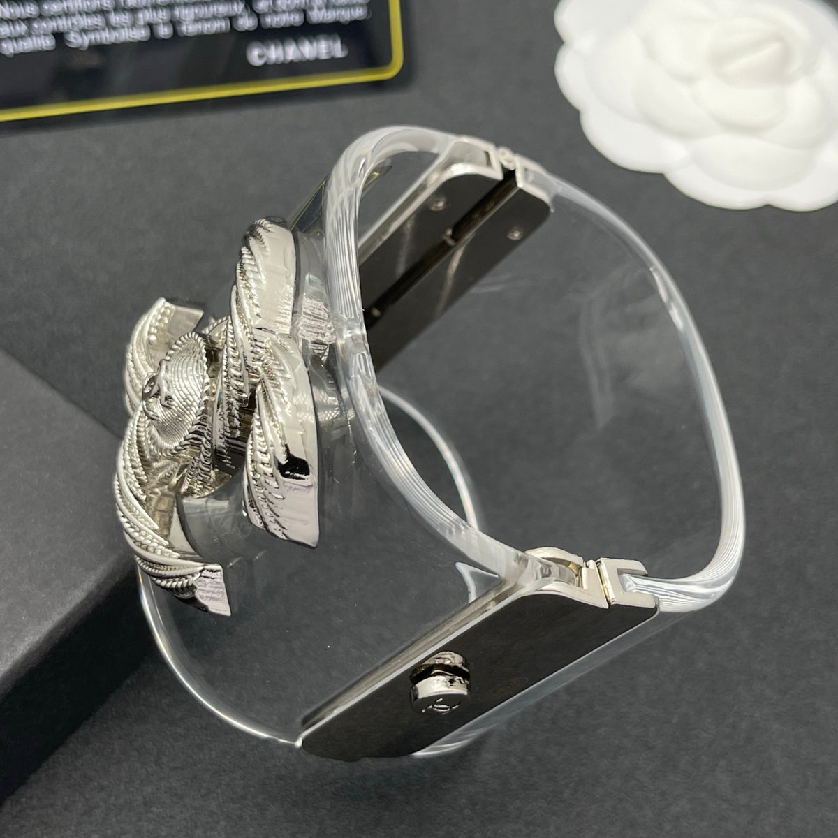 Chanel style acrylic resin bracelets - product photo 5