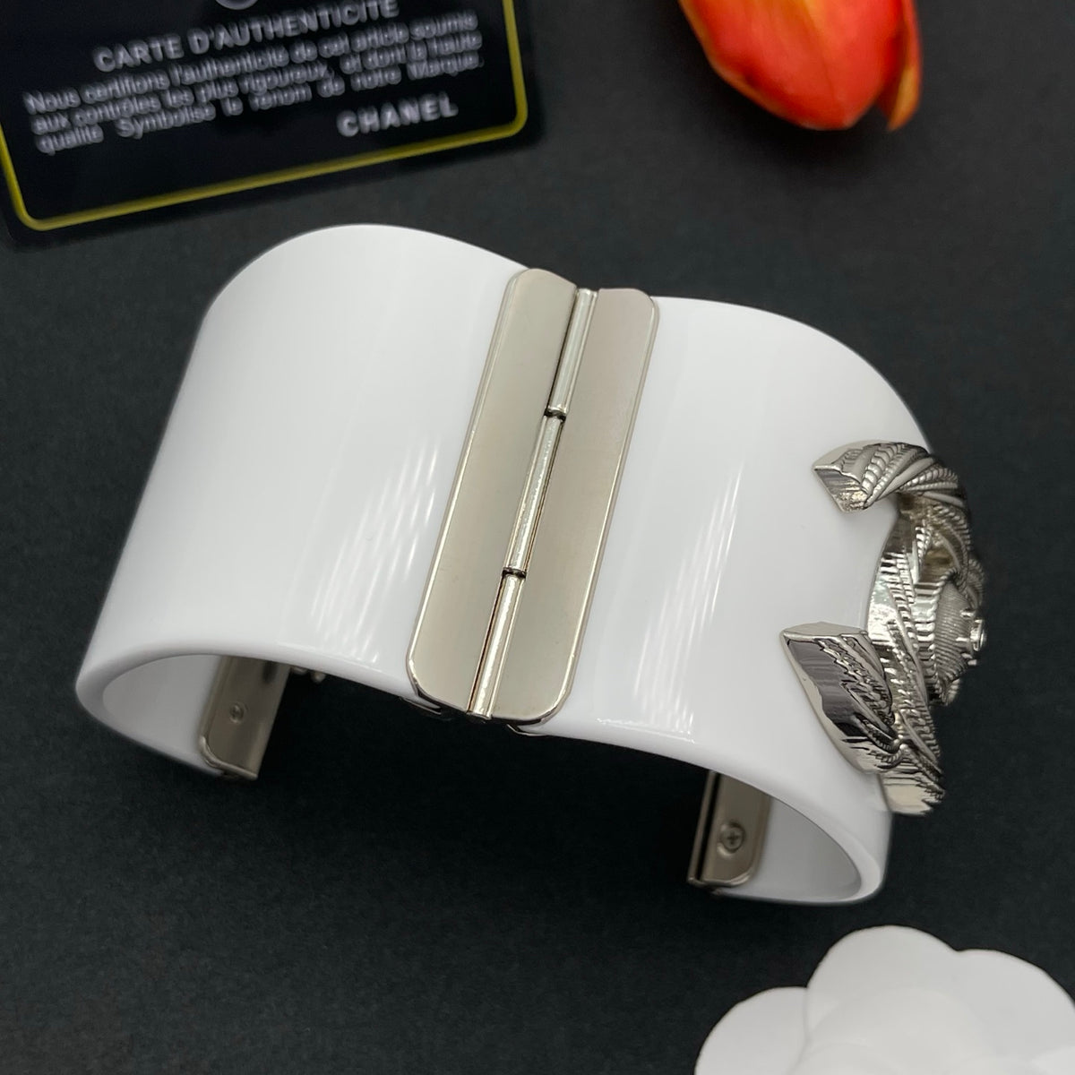 Chanel style acrylic resin bracelets - product photo 5