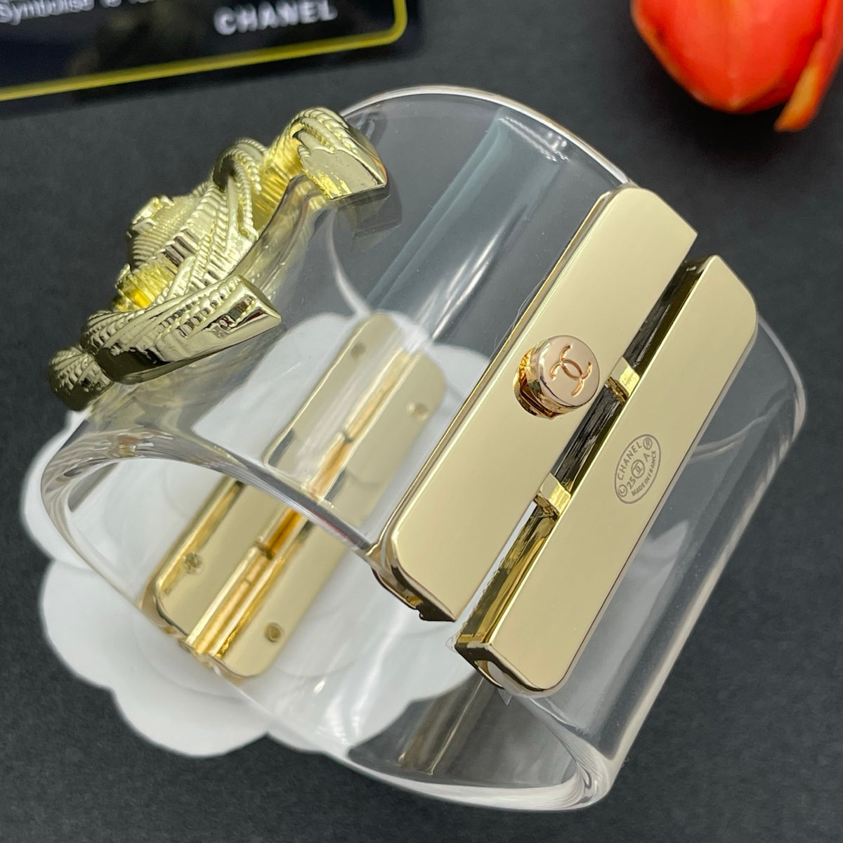 Chanel style acrylic resin bracelets - product photo 7