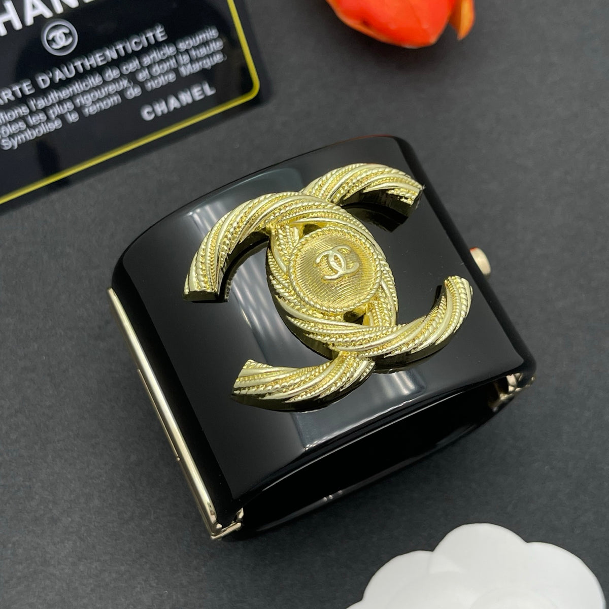 Chanel style acrylic resin bracelets - product photo 2