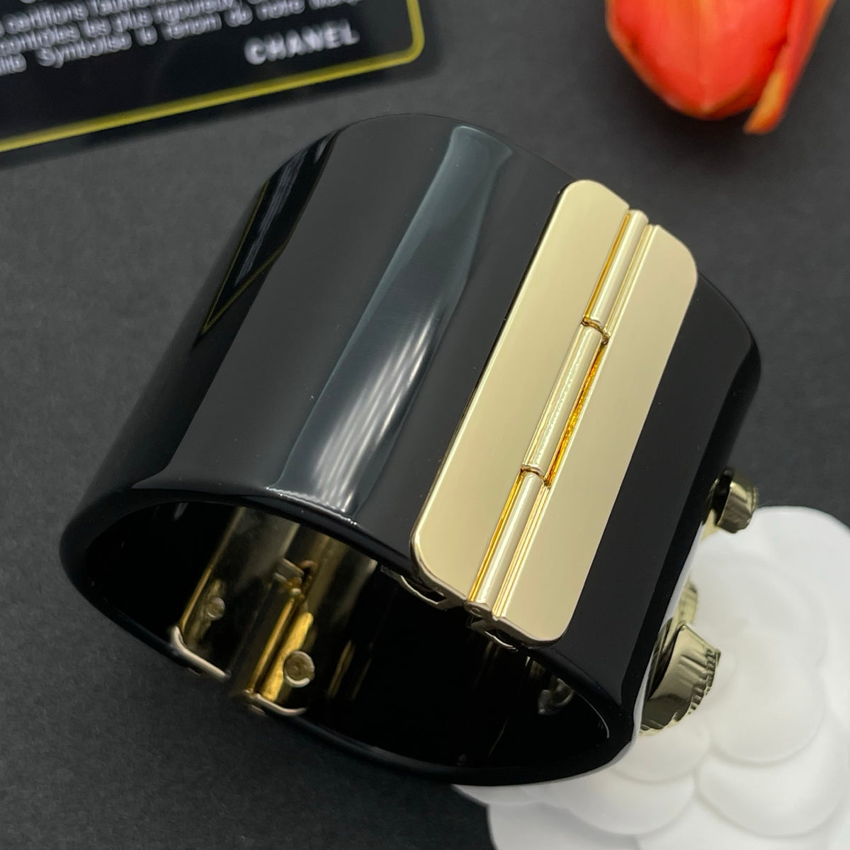 Chanel style acrylic resin bracelets - product photo 5