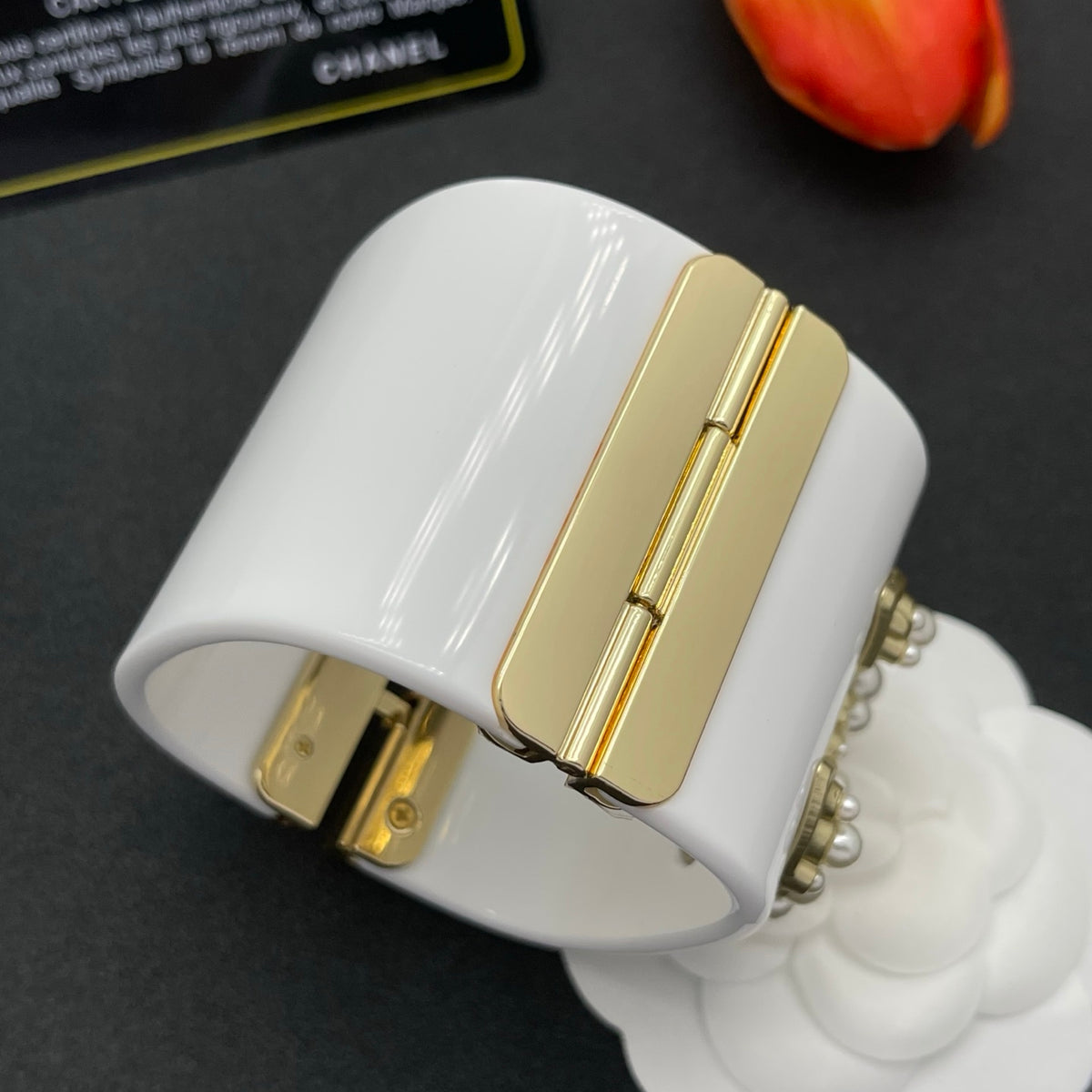 Chanel style acrylic resin bracelets - product photo 5