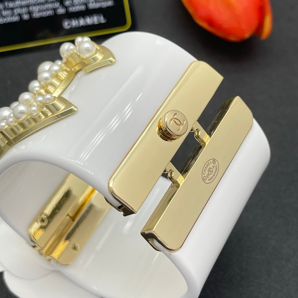 Chanel style acrylic resin bracelets - product photo 7